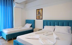 Mema Rooms
