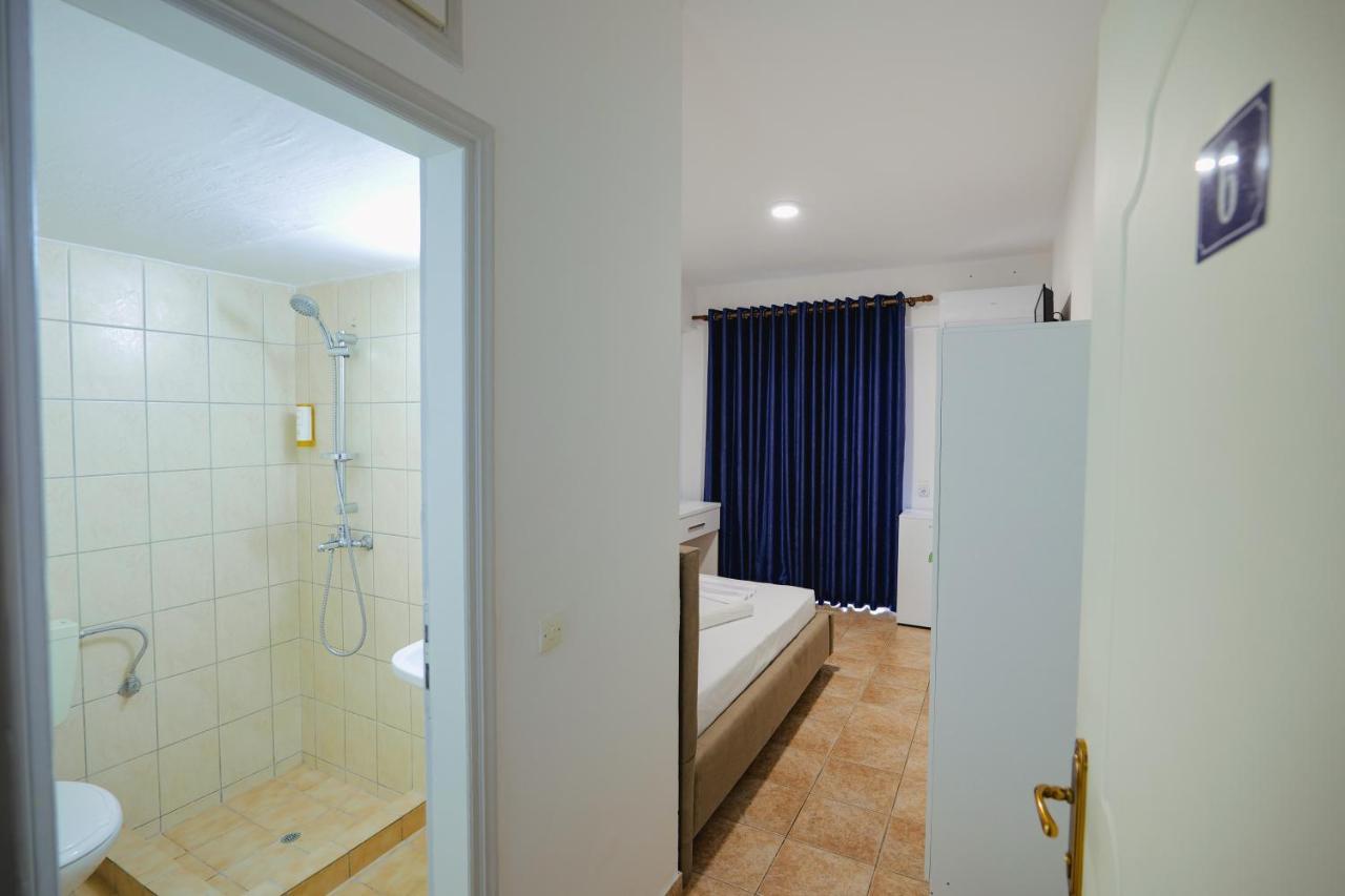 Mema Rooms Himare Exterior photo